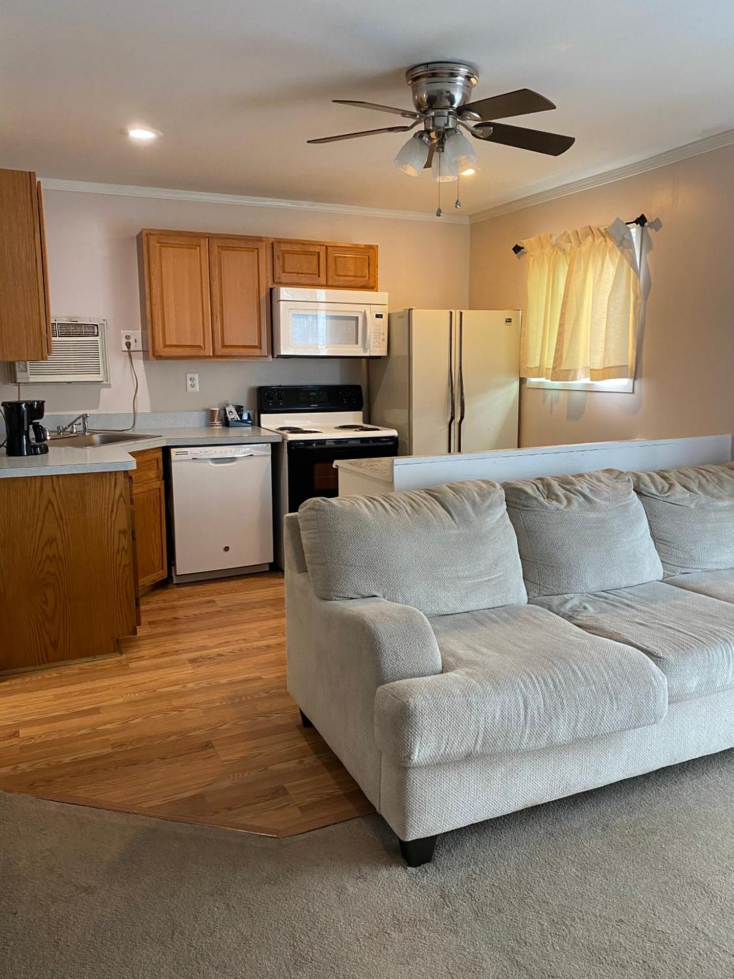 לייק ג'ורג' Barberry Court Motel &Cabins חדר תמונה