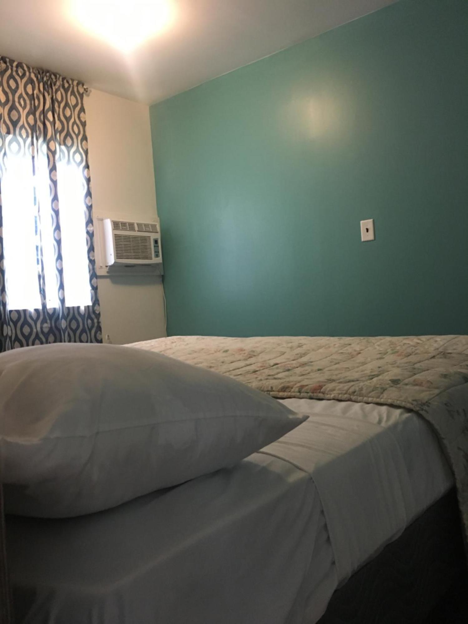 לייק ג'ורג' Barberry Court Motel &Cabins חדר תמונה