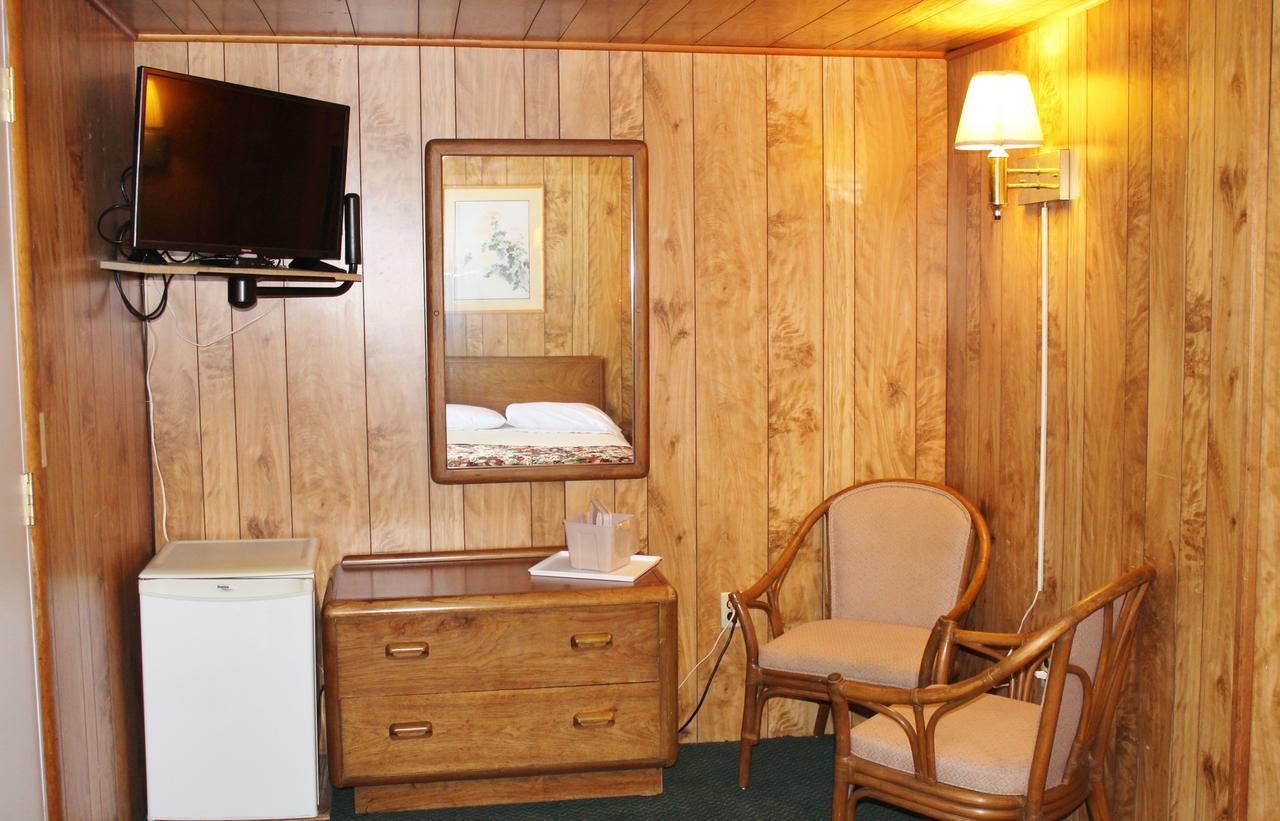 לייק ג'ורג' Barberry Court Motel &Cabins מראה חיצוני תמונה