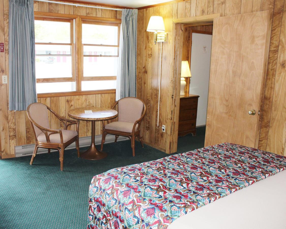 לייק ג'ורג' Barberry Court Motel &Cabins מראה חיצוני תמונה