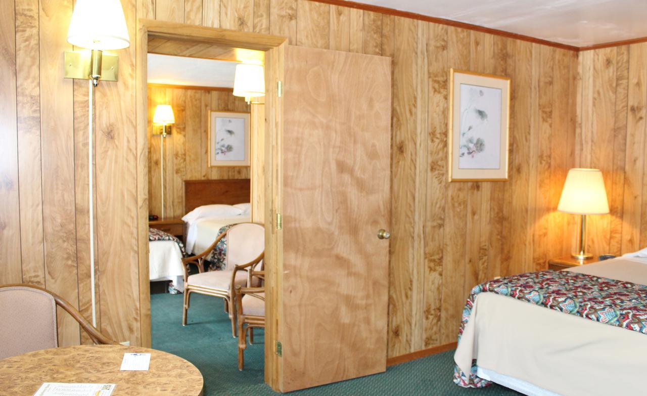 לייק ג'ורג' Barberry Court Motel &Cabins מראה חיצוני תמונה